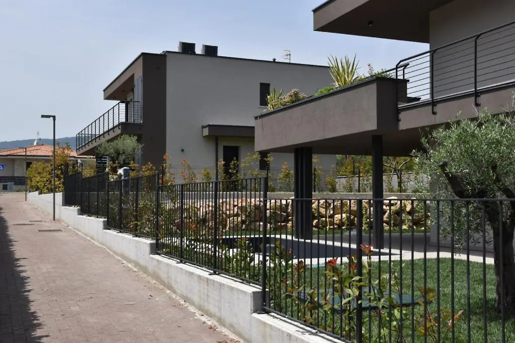 La Bella - Holiday Apartment In Garda Italy